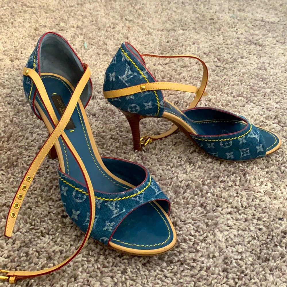 Louis Vuitton Alyssa Heels
